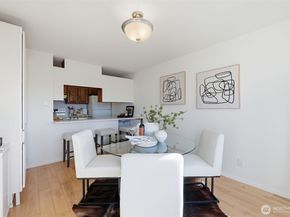 1965 12th Avenue W 403, Seattle WA 98119