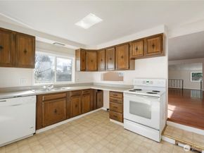 2877 Clare Ave, Bremerton WA 98310