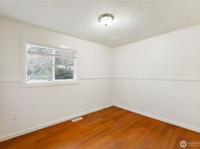 2877 Clare Ave, Bremerton WA 98310