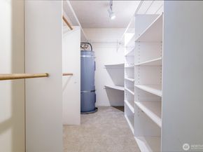 10501 8th Avenue NE 406, Seattle WA 98125