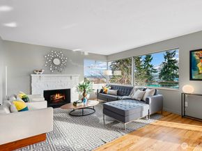 3439 24th Avenue W, Seattle WA 98199