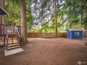 1641 N 185th Street, Shoreline WA 98133