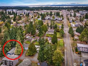 1641 N 185th Street, Shoreline WA 98133