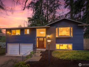 1641 N 185th Street, Shoreline WA 98133