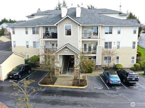 15026 40th Avenue 14302, Lynnwood WA 98087