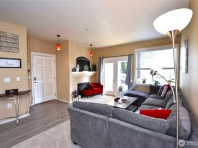 15026 40th Avenue 14302, Lynnwood WA 98087