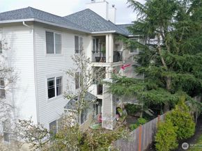 15026 40th Avenue 14302, Lynnwood WA 98087