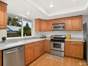 12821 87th Avenue NE, Kirkland WA 98034