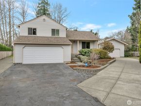 953 Field Avenue NE, Renton WA 98059