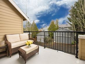 1947 NE Killian Lane, Issaquah WA 98029
