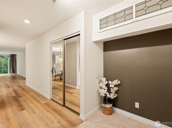 15512 Country Club Drive B14, Mill Creek WA 98012