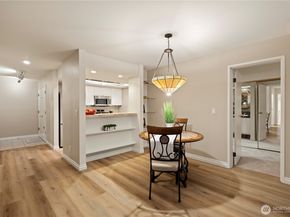 15512 Country Club Drive B14, Mill Creek WA 98012