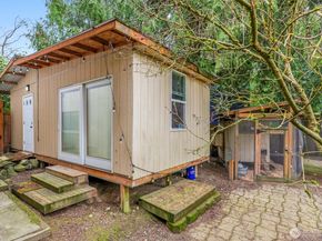 16825 17th Avenue SE, Bothell WA 98012