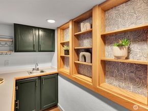 16825 17th Avenue SE, Bothell WA 98012