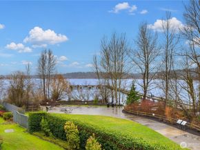 6121 NE 175th Street A308, Kenmore WA 98028