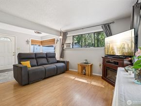 17209 W Riverside Drive, Bothell WA 98011