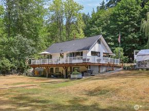 17209 W Riverside Drive, Bothell WA 98011