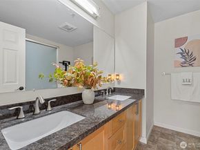 9201 122nd Court NE 148, Kirkland WA 98033