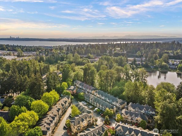 9201 122nd Court NE 148, Kirkland WA 98033