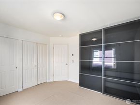 112 22nd Avenue B, Seattle WA 98122