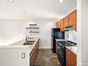 112 22nd Avenue B, Seattle WA 98122