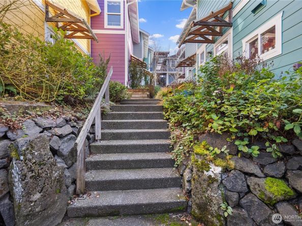 112 22nd Avenue B, Seattle WA 98122