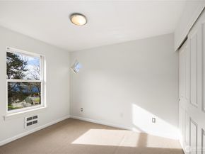 112 22nd Avenue B, Seattle WA 98122