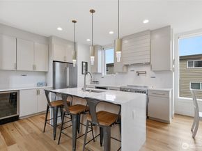 408 Aloha Street, Seattle WA 98109