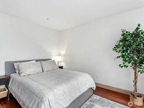 4547 8th Avenue NE 508, Seattle WA 98105