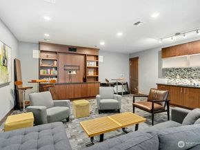 4547 8th Avenue NE 508, Seattle WA 98105