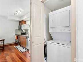 4547 8th Avenue NE 508, Seattle WA 98105