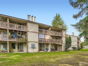 17419 119th Lane SE E31, Renton WA 98058
