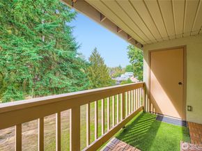 17419 119th Lane SE E31, Renton WA 98058