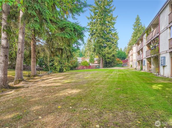 17419 119th Lane SE E31, Renton WA 98058