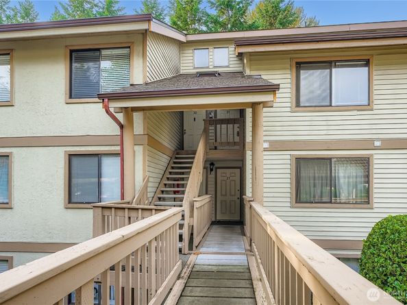 17419 119th Lane SE E31, Renton WA 98058