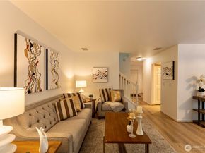 18809 SE 20th Dr, Bothell WA 98012