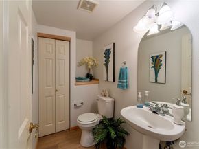 18809 SE 20th Dr, Bothell WA 98012