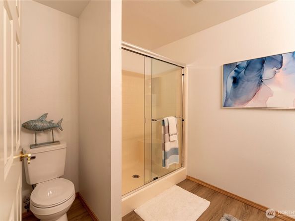 18809 SE 20th Dr, Bothell WA 98012