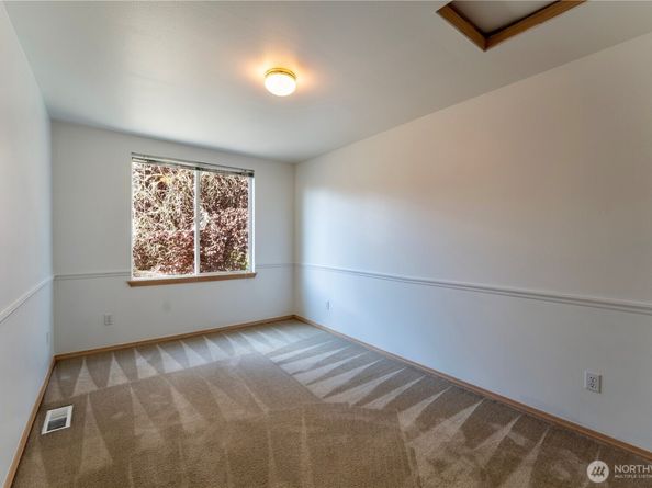 18809 SE 20th Dr, Bothell WA 98012