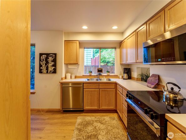 18809 SE 20th Dr, Bothell WA 98012