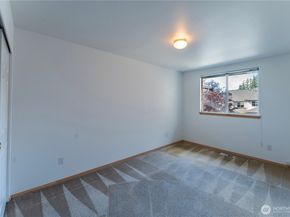 18809 SE 20th Dr, Bothell WA 98012