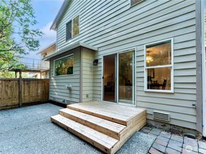 18809 SE 20th Dr, Bothell WA 98012