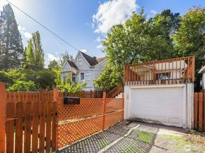 2305 24th Avenue S, Seattle WA 98144