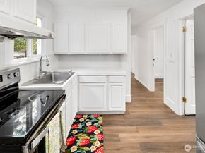 2305 24th Avenue S, Seattle WA 98144