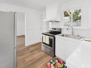 2305 24th Avenue S, Seattle WA 98144