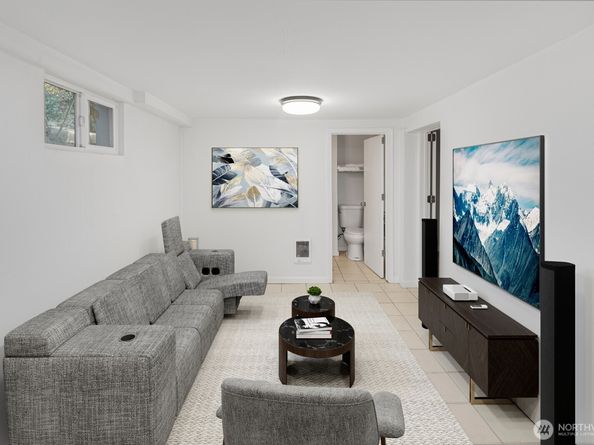 2305 24th Avenue S, Seattle WA 98144