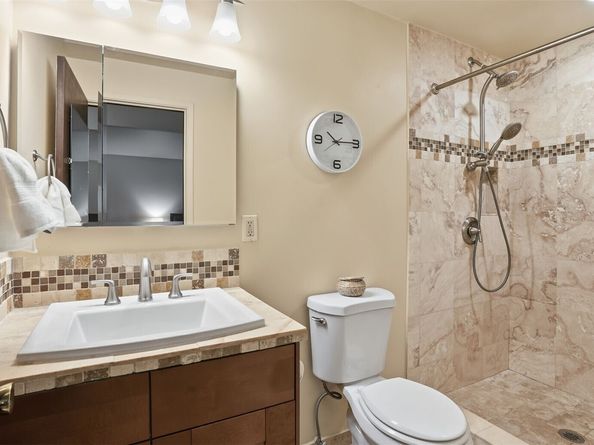 3500 Talbot Road S, Renton WA 98055