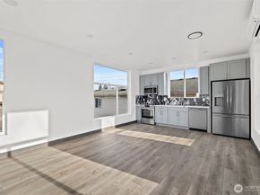 9739 57th Avenue S C, Seattle WA 98118