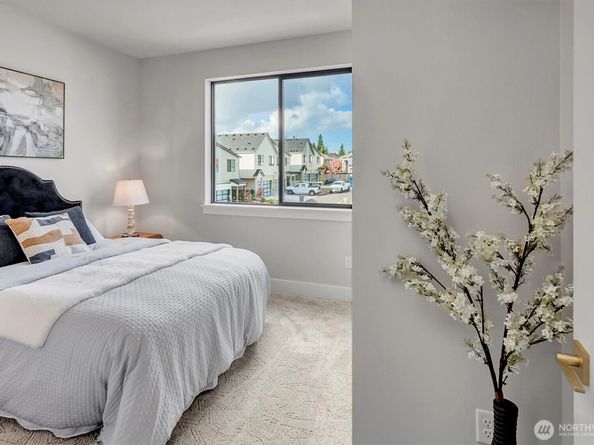 3918 214th Place SE A, Bothell WA 98021