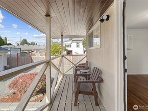 7915 37th Avenue S, Seattle WA 98118